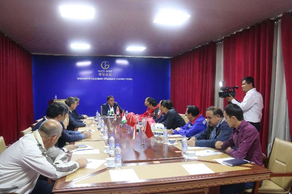 塔吉克斯坦州長蒞臨集為駐塔子公司項目現(xiàn)場視察工作